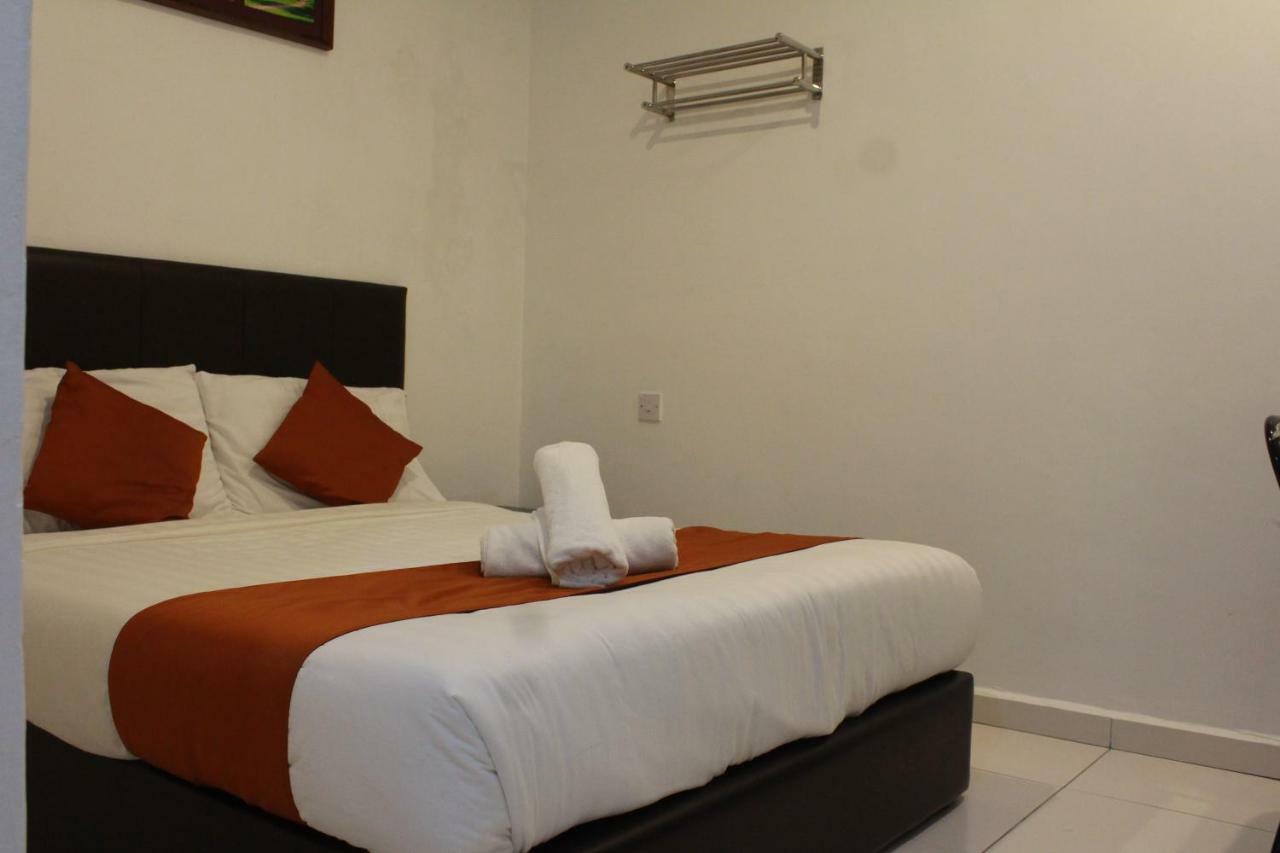 Hotel Ec Double Star Klia 1-Klia 2 Сепанг Экстерьер фото